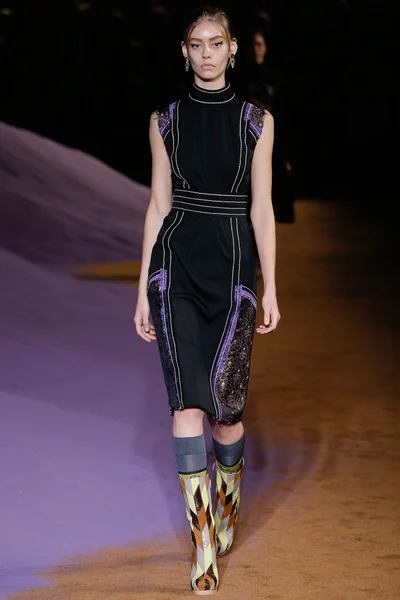 Look 9